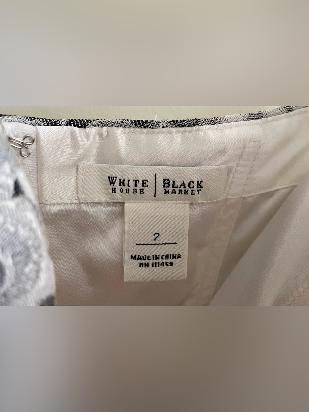 🐄 White House Black Market Strapless Blouse 🐄 - Picture 4 of 6
